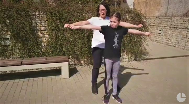 Šest tipů pro školáky, jak si zacvičit a protáhnout se